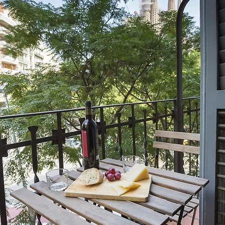 Cozy Flat With Unbeatable Views To Sagrada Familia Apartamento Barcelona