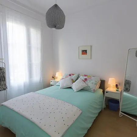 Apartamento Cozy Flat With Unbeatable Views To Sagrada Familia Barcelona