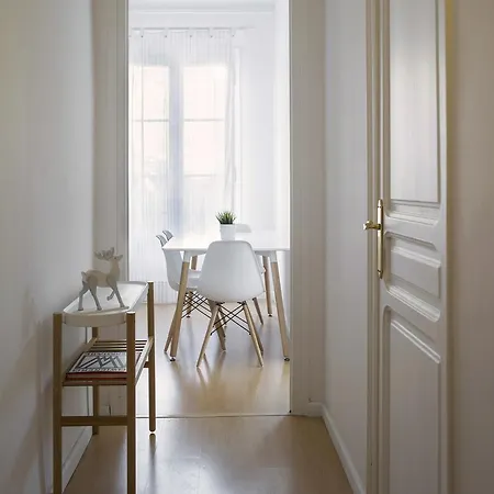 Cozy Flat With Unbeatable Views To Sagrada Familia * バルセロナ